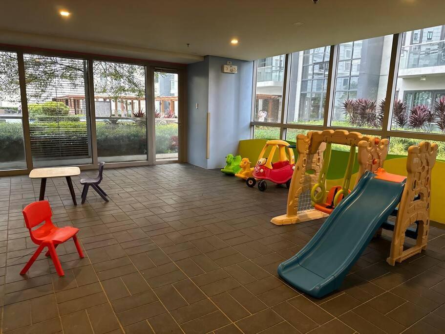 Airport Naia Terminal 3 Insane Interior Apartment Манила Екстериор снимка